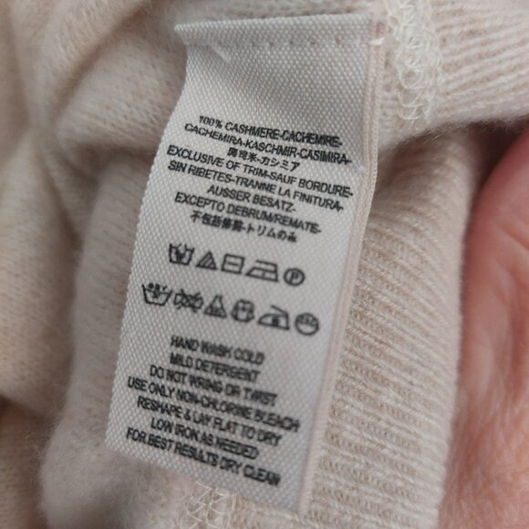 Free People 100% Cashmere Sweater XS Oatmeal Beige V-Neck Soft Luxe Knit EUC - Picture 8 of 10